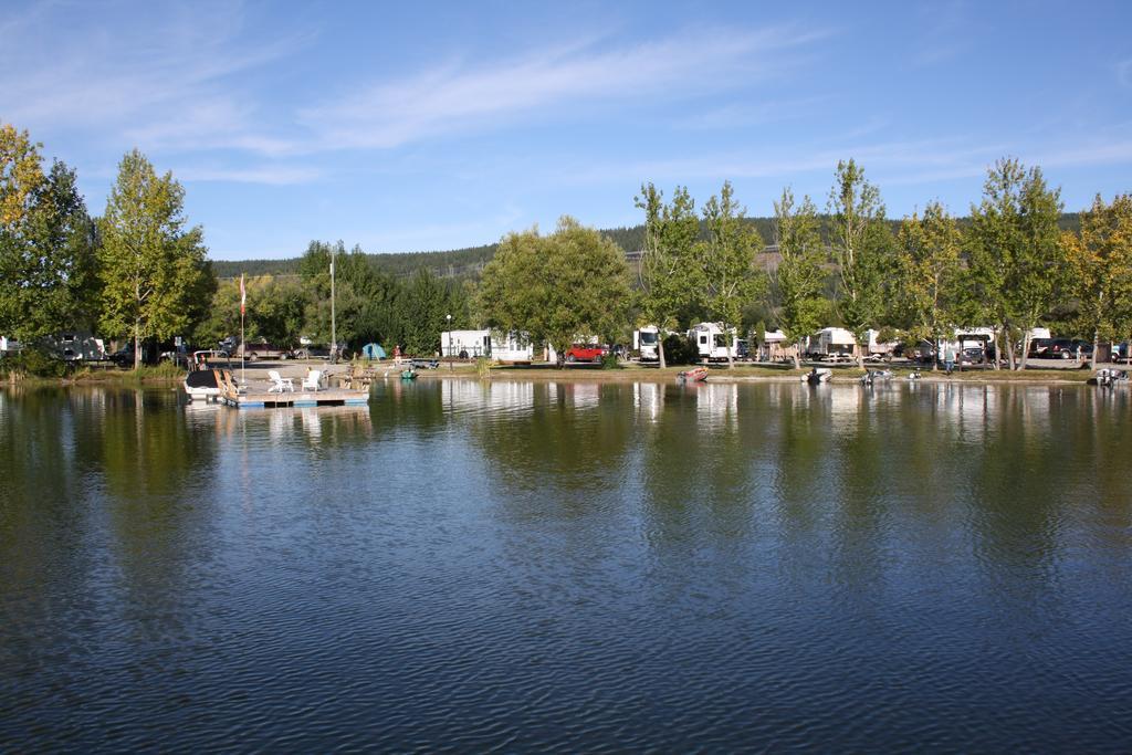 Robert'S Roost Rv Park Resort Quesnel Εξωτερικό φωτογραφία