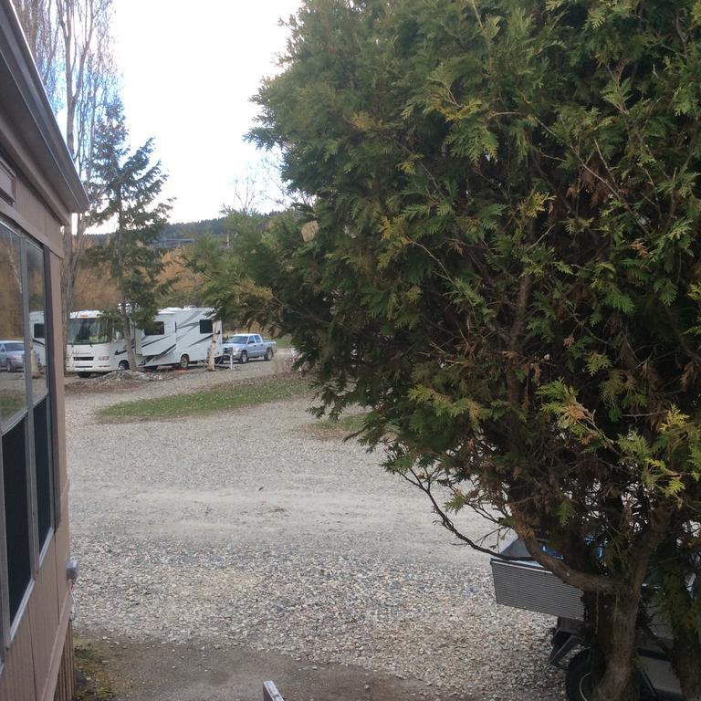 Robert'S Roost Rv Park Resort Quesnel Εξωτερικό φωτογραφία